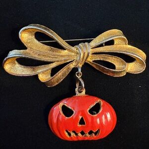 Phister Halloween Brooch Pumpkin Jack O Lantern Bow Signed 1996 Enamel
